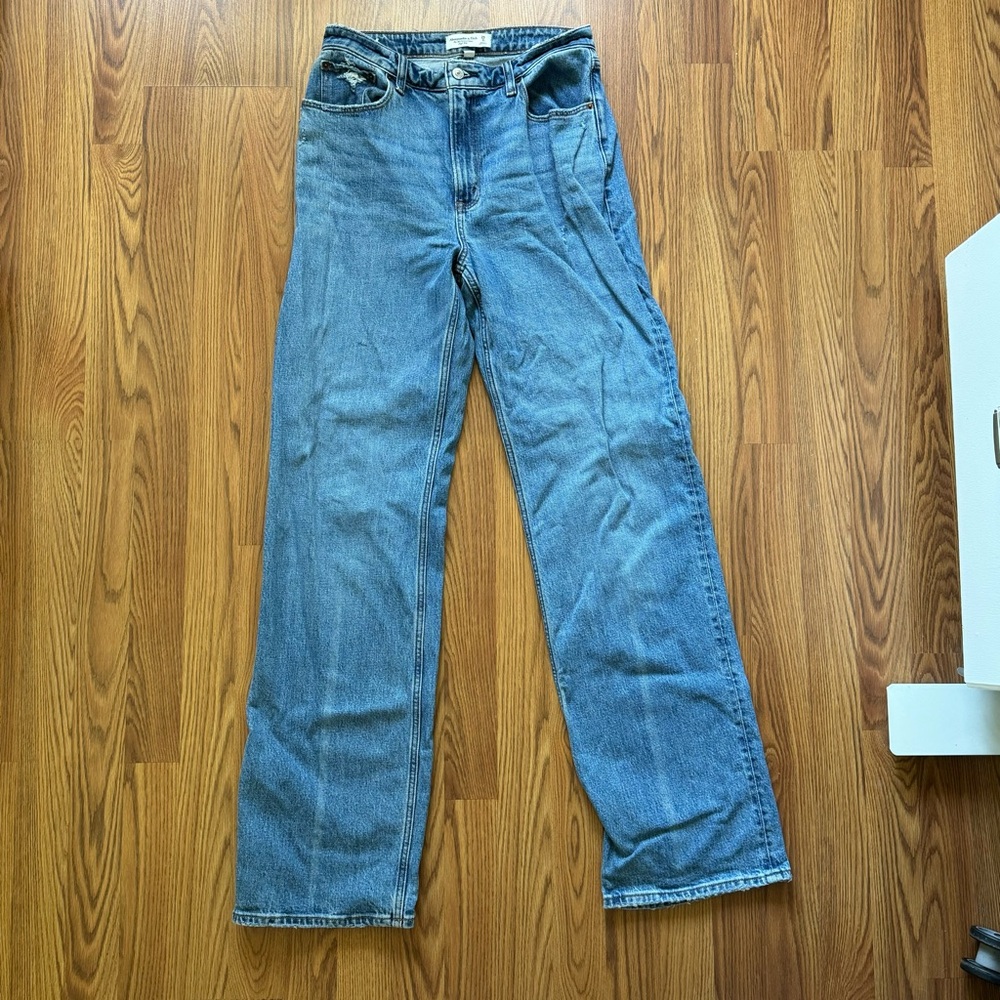 Abercrombie curve love high rise 90s relaxed jeans in 29XL
